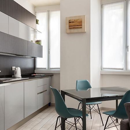 Spacious Retreat Steps From Lambrate Metro- Via Pacini ミラノ エクステリア 写真
